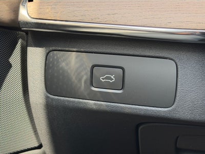 2027 Volvo XC90 B6 Plus 7-Seater