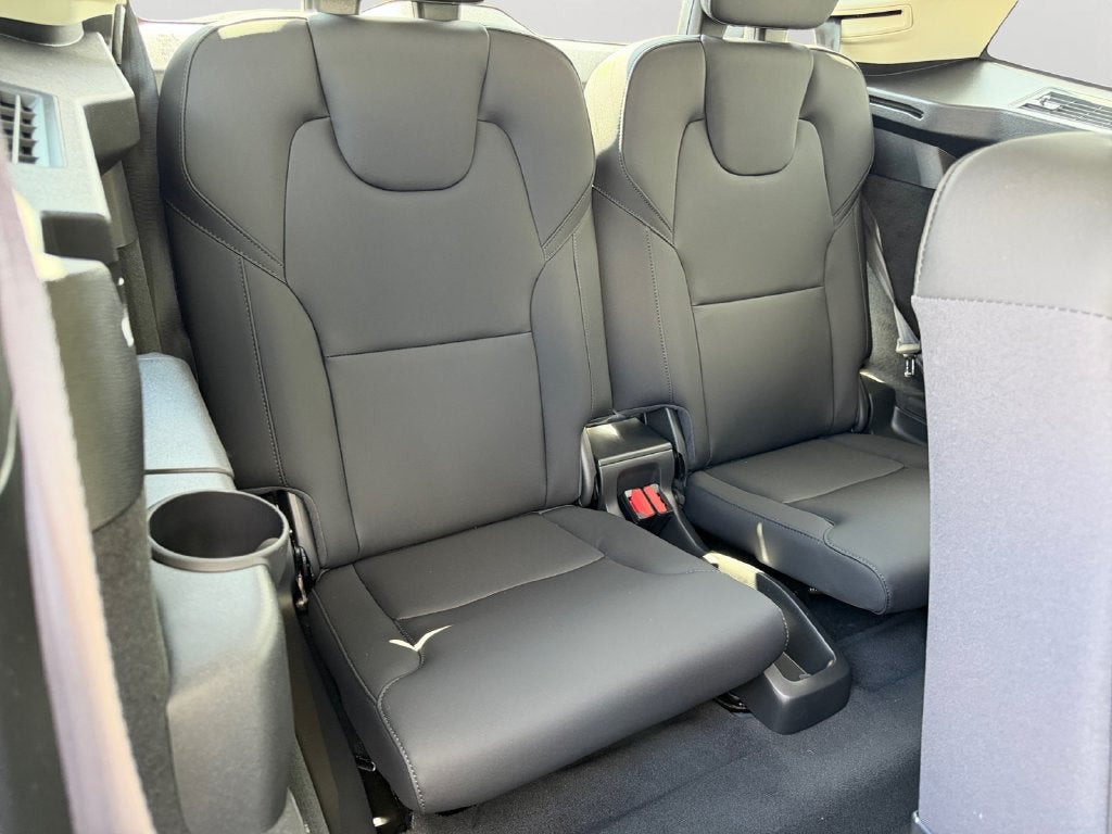 2027 Volvo XC90 B6 Plus 7-Seater