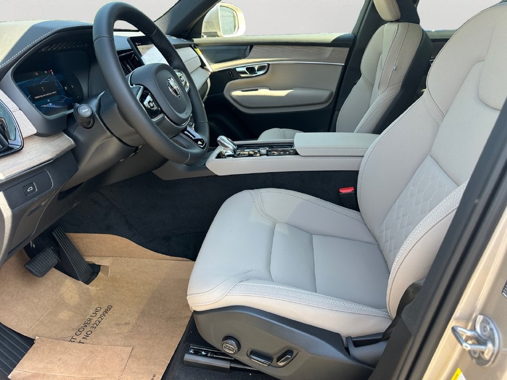 2026 Volvo XC90 B6 Plus 7-Seater