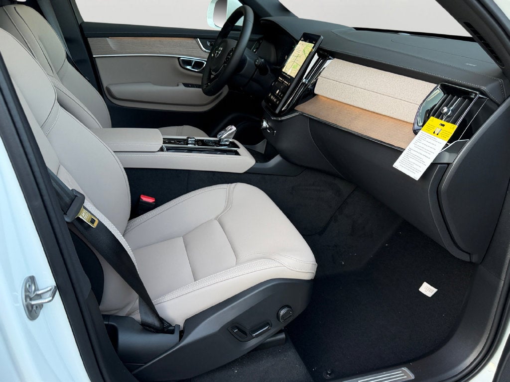 2026 Volvo XC90 B6 Plus 7-Seater