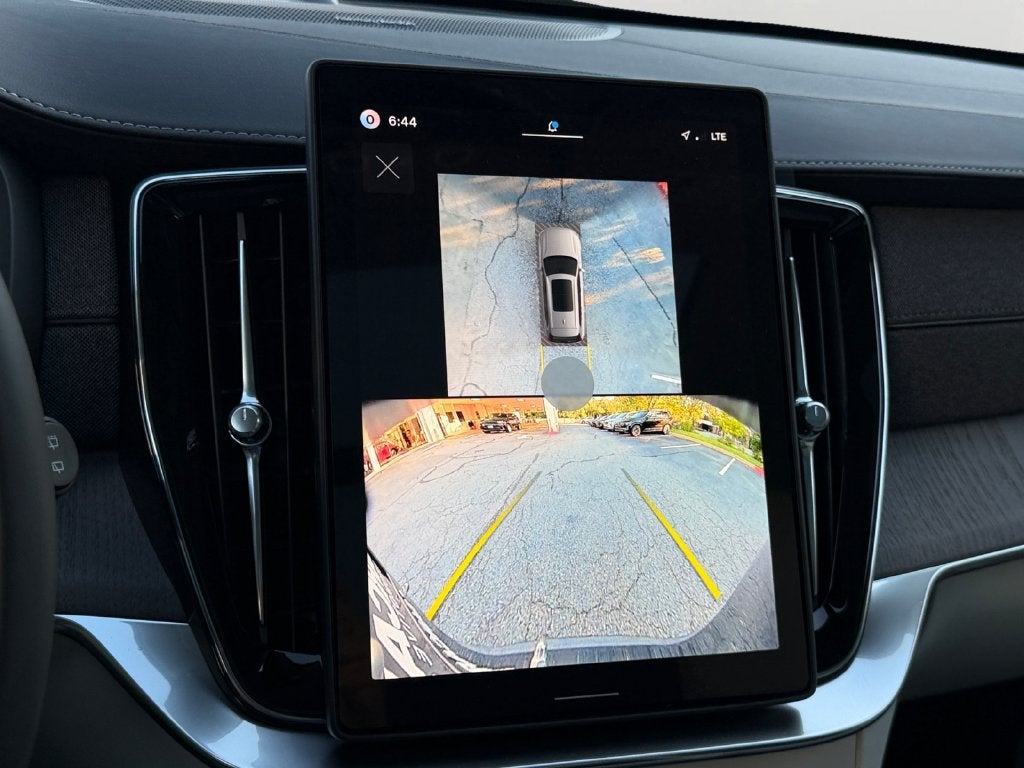 2026 Volvo XC90 B6 Ultra