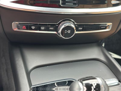 2020 Volvo V60 Cross Country T5