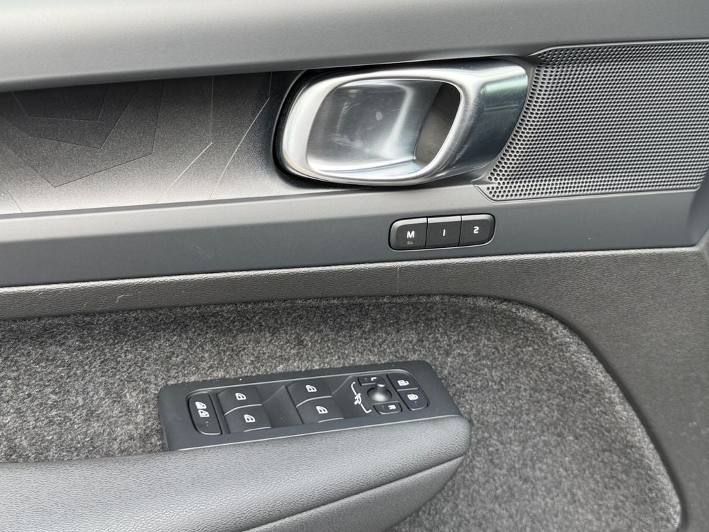 2023 Volvo XC40 Recharge Pure Electric Twin Core