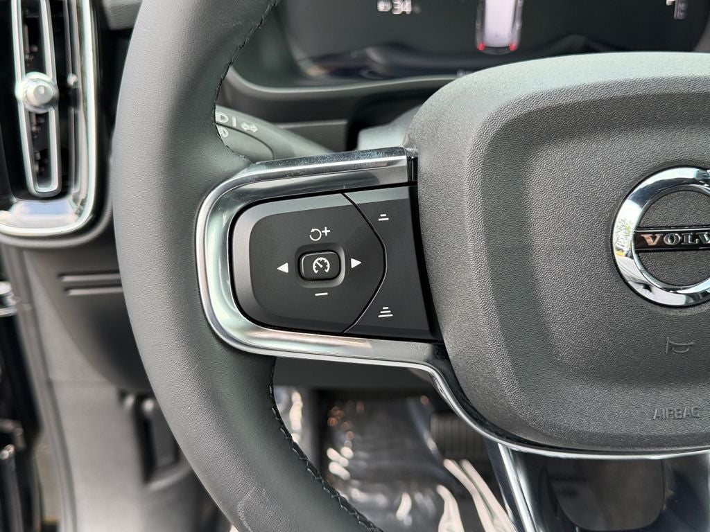 2023 Volvo XC40 Recharge Pure Electric Twin Core