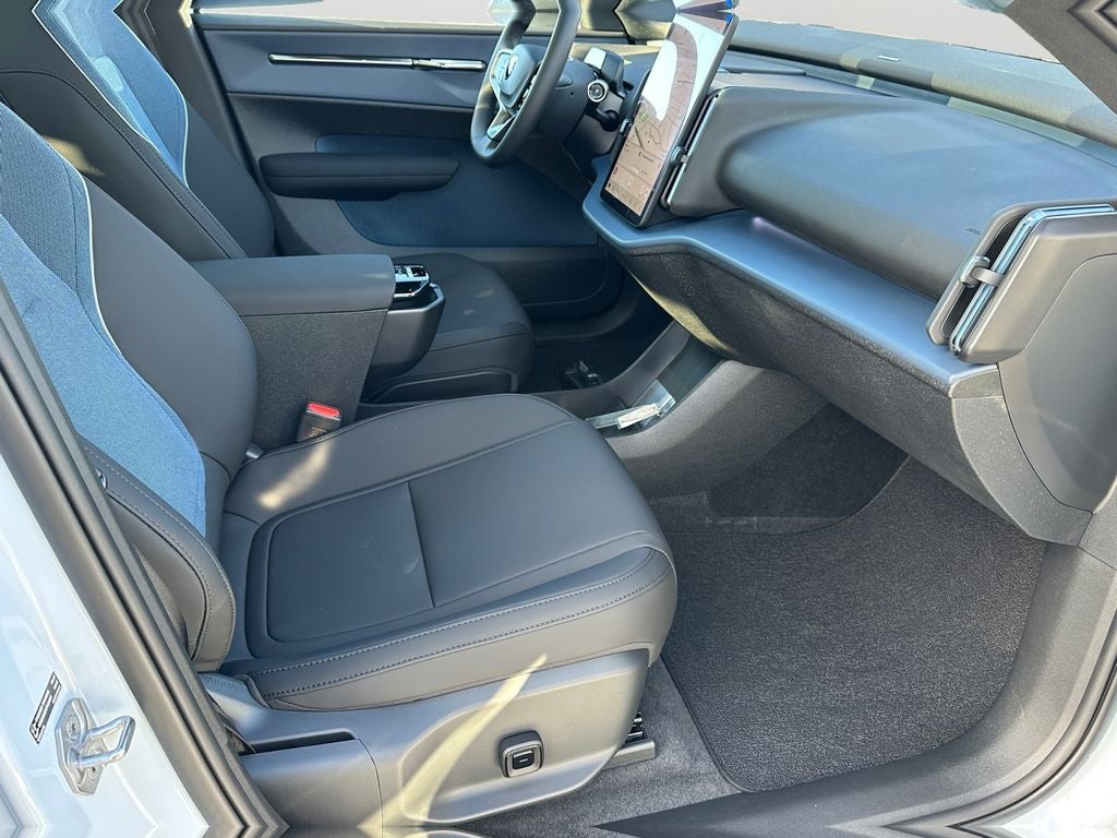 2026 Volvo EX30 Twin Motor Performance Plus