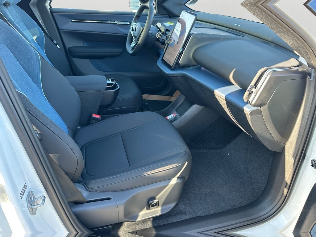 2026 Volvo EX30 Twin Motor Performance Plus