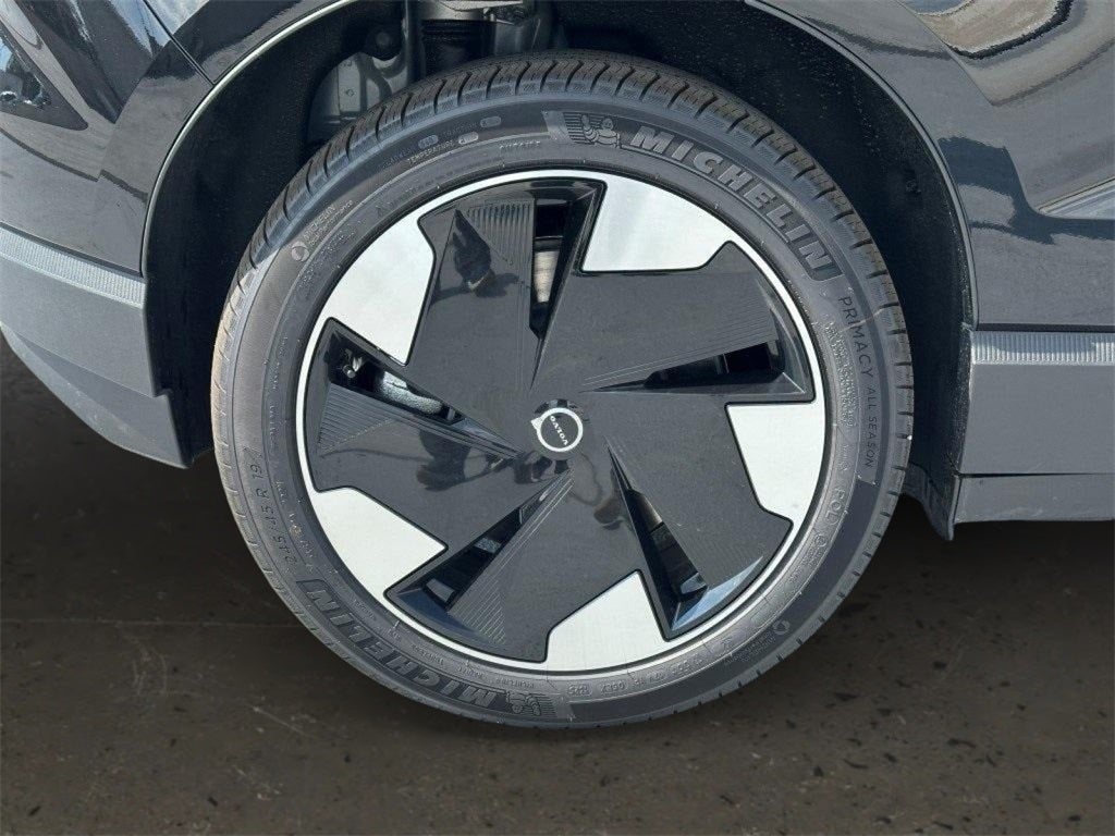 2025 Volvo EX30 Twin Motor Performance Plus