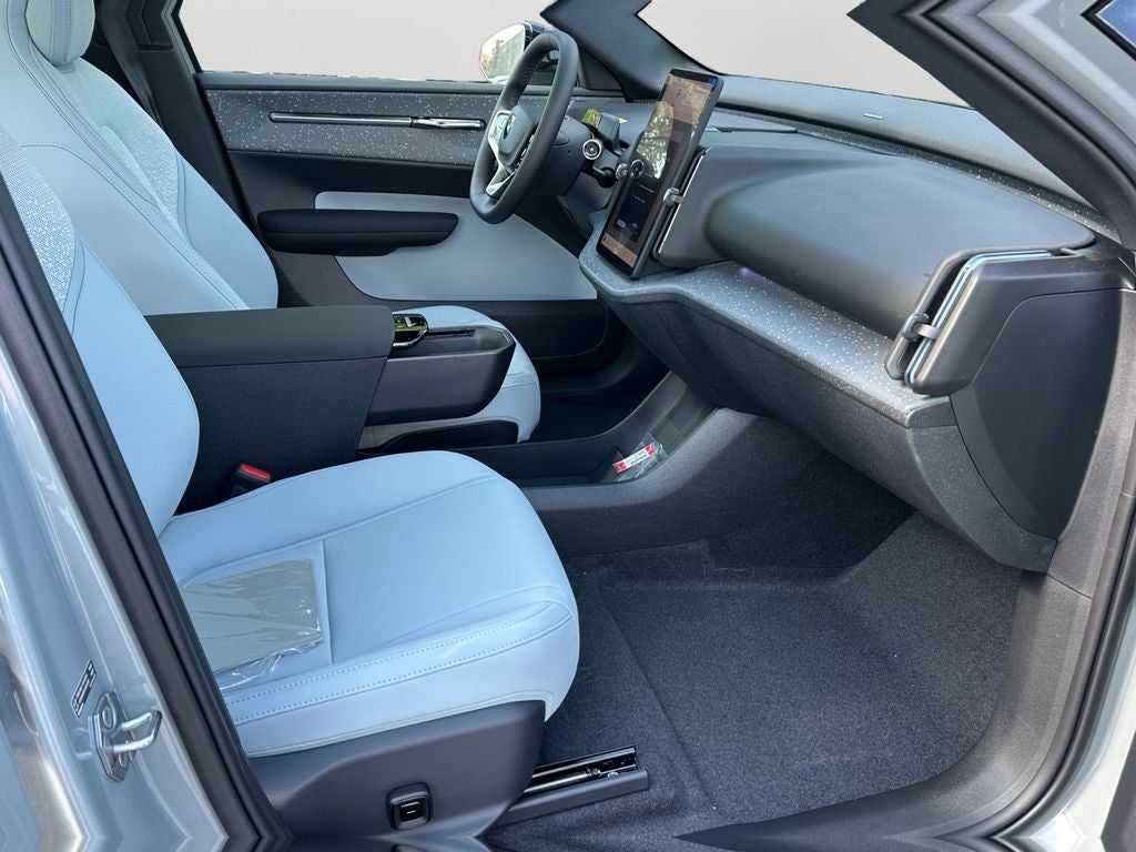 2026 Volvo EX30 Twin Motor Performance Ultra