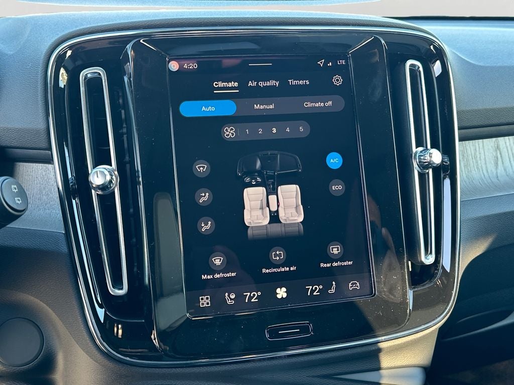 2026 Volvo EX40 Twin Motor Plus