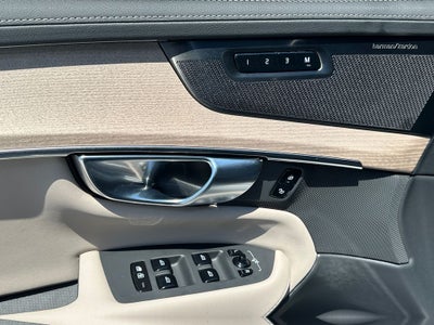 2025 Volvo XC90 Plug-In Hybrid T8 Plus 7 Passenger 2025.5