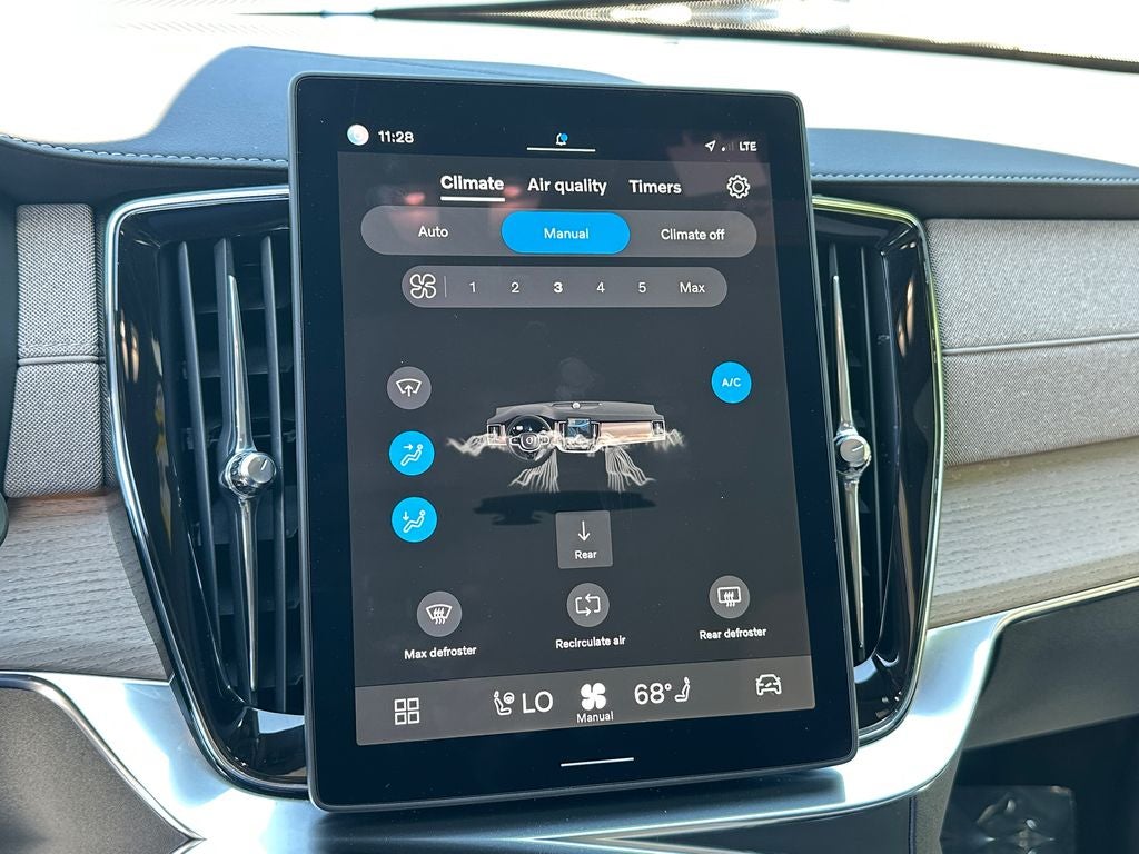 2025 Volvo XC90 Plug-In Hybrid T8 Plus 7 Passenger 2025.5