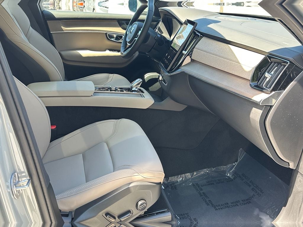 2025 Volvo XC90 Plug-In Hybrid T8 Plus 7 Passenger 2025.5