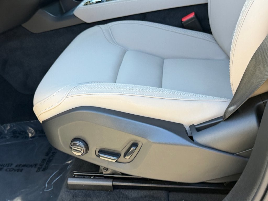 2026 Volvo XC90 Plug-In Hybrid T8 Plus 7 Passenger