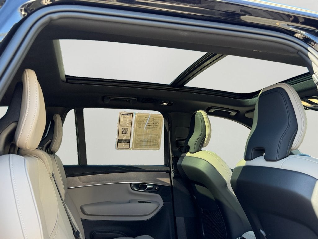 2026 Volvo XC90 Plug-In Hybrid T8 Plus 7 Passenger