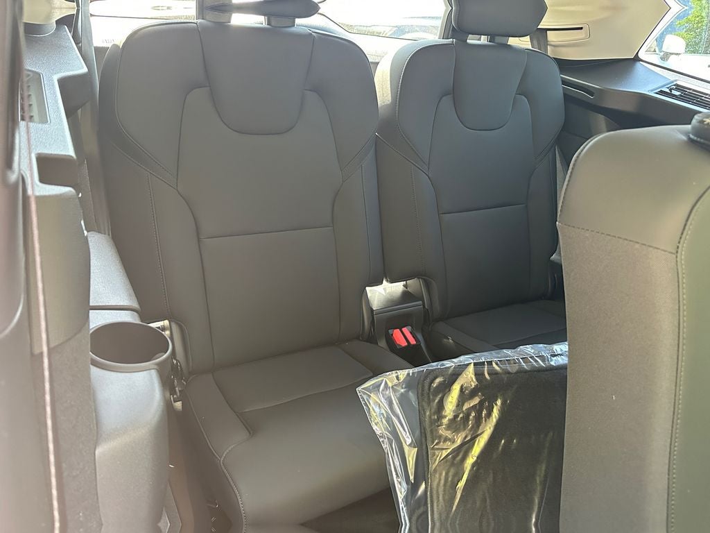 2026 Volvo XC90 Plug-In Hybrid T8 Plus 7 Passenger
