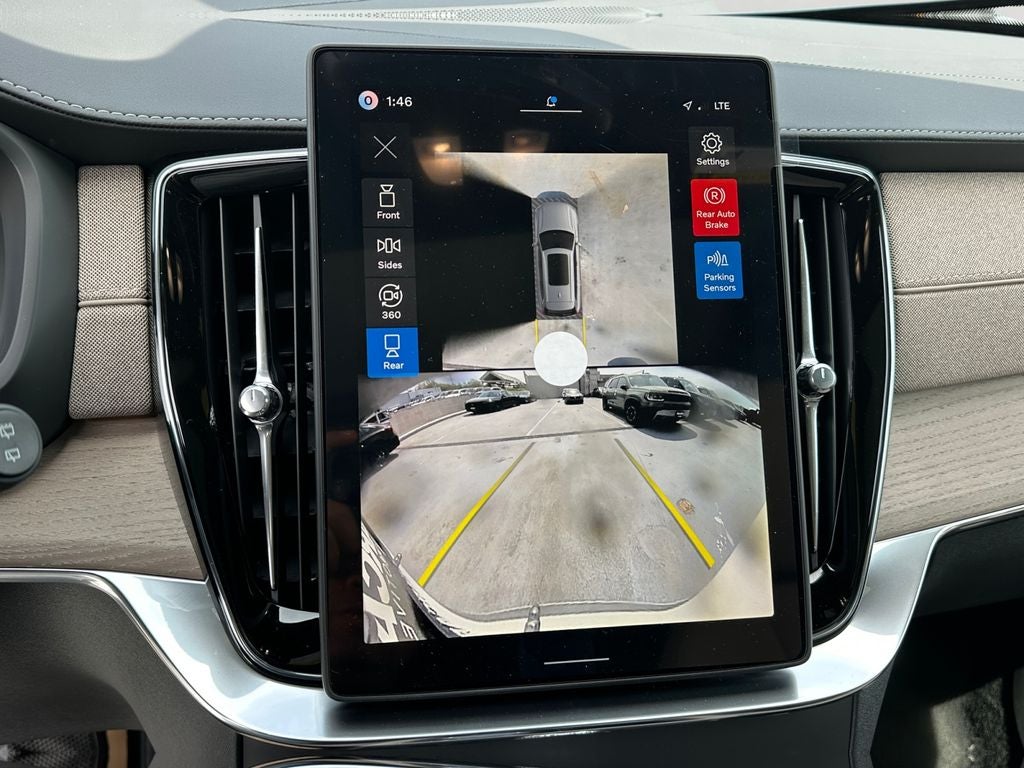 2026 Volvo XC90 Plug-In Hybrid T8 Plus 7 Passenger