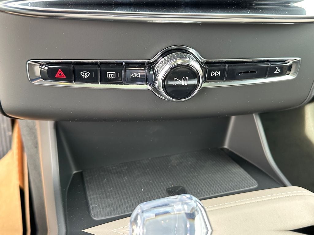 2026 Volvo XC90 Plug-In Hybrid T8 Plus 7 Passenger