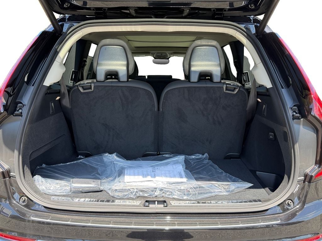2026 Volvo XC90 Plug-In Hybrid T8 Plus 7 Passenger