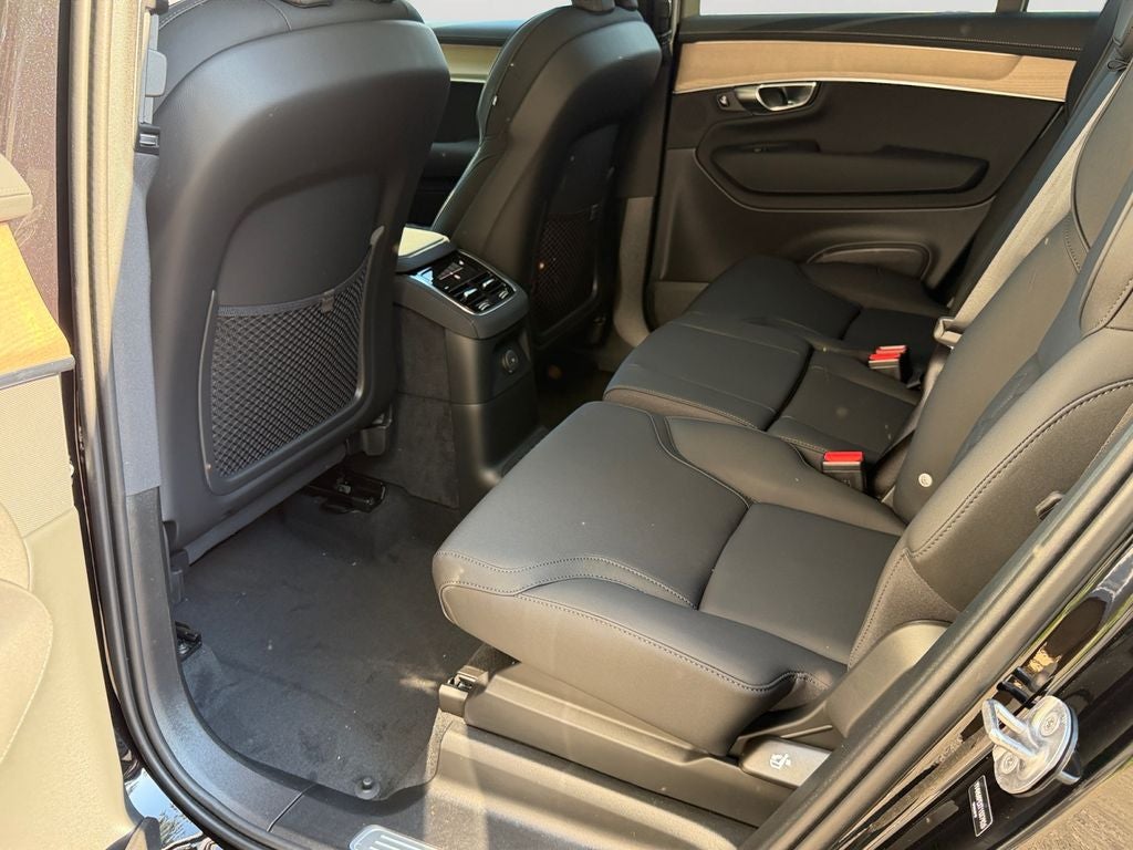 2026 Volvo XC90 Plug-In Hybrid T8 Plus 7 Passenger