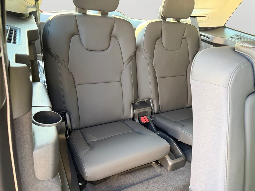 2026 Volvo XC90 Plug-In Hybrid T8 Plus 7 Passenger
