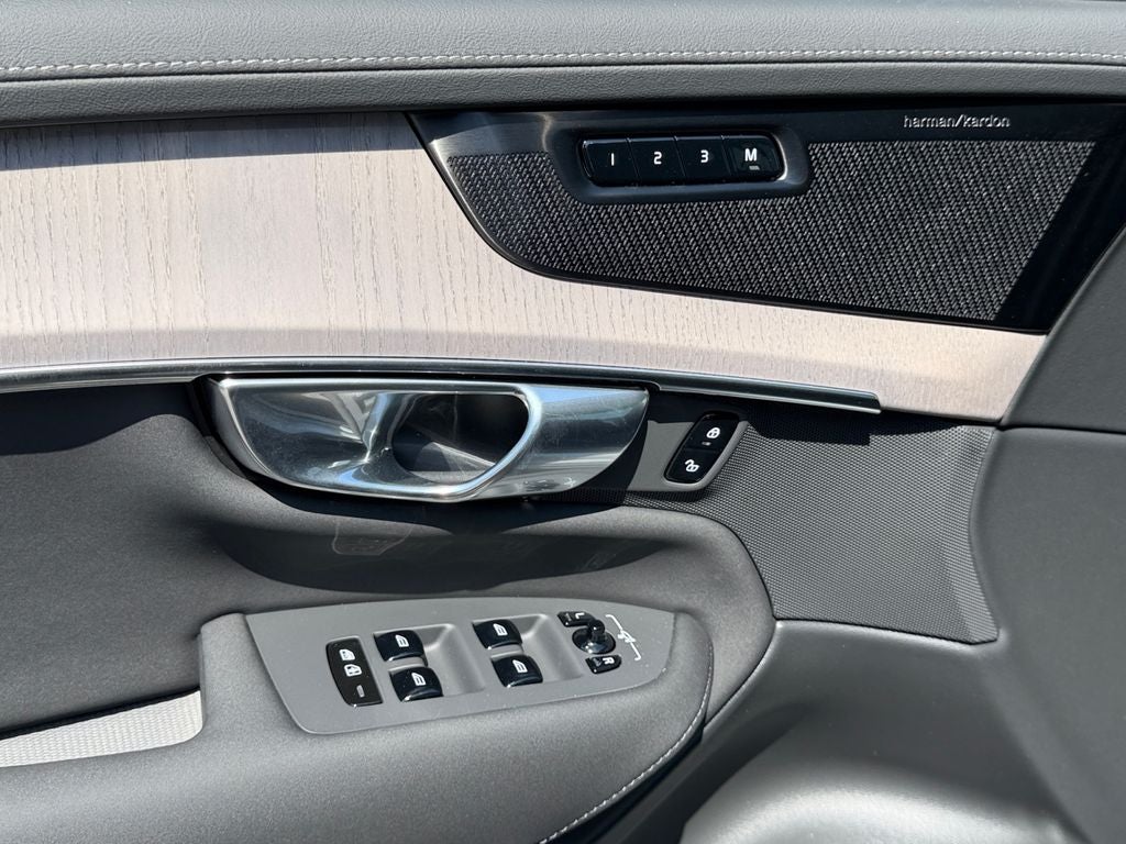 2026 Volvo XC90 Plug-In Hybrid T8 Ultra 7 Passenger