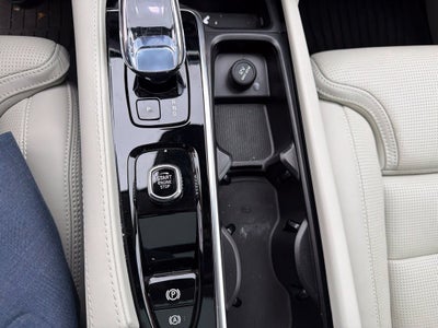 2025 Volvo XC90 Plug-In Hybrid T8 Ultra 7 Passenger