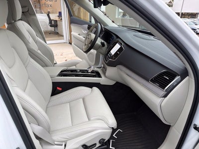 2025 Volvo XC90 Plug-In Hybrid T8 Ultra 7 Passenger