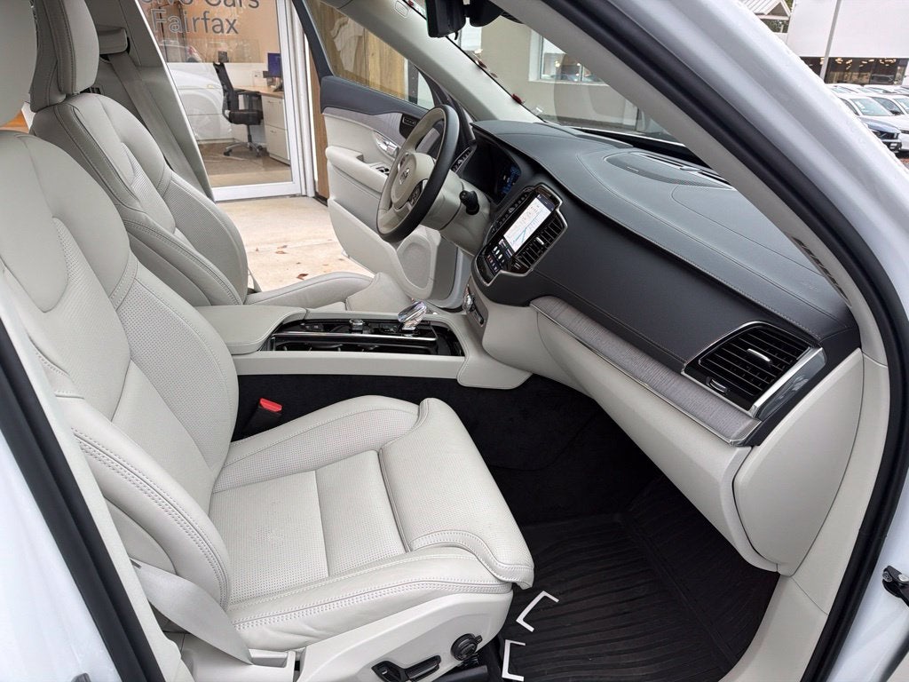 2025 Volvo XC90 Plug-In Hybrid T8 Ultra 7 Passenger