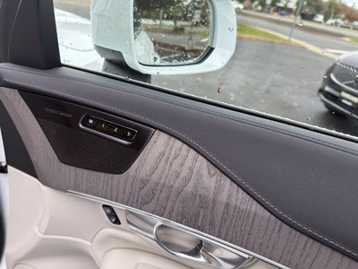 2025 Volvo XC90 Plug-In Hybrid T8 Ultra 7 Passenger