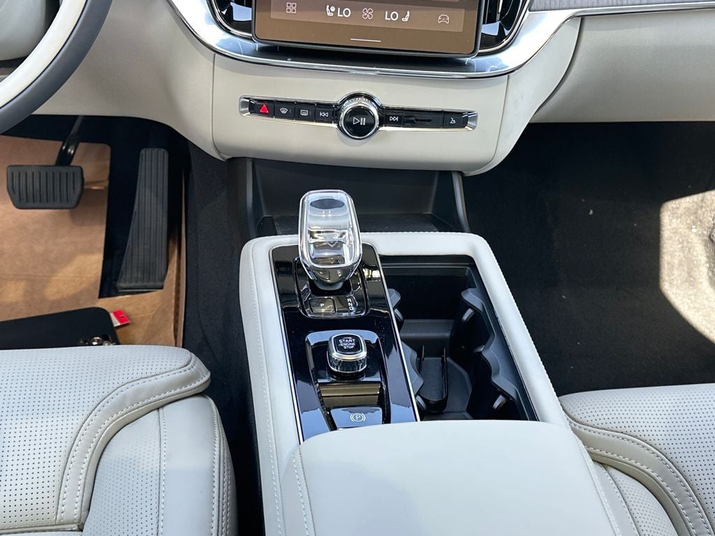 2026 Volvo XC90 Plug-In Hybrid T8 Ultra 7 Passenger
