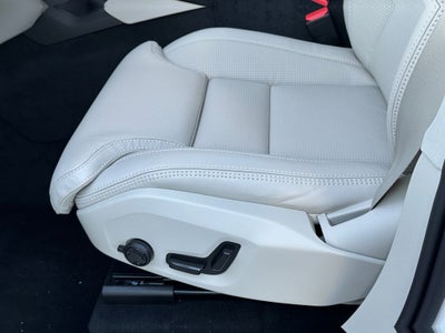 2026 Volvo XC90 Plug-In Hybrid T8 Ultra