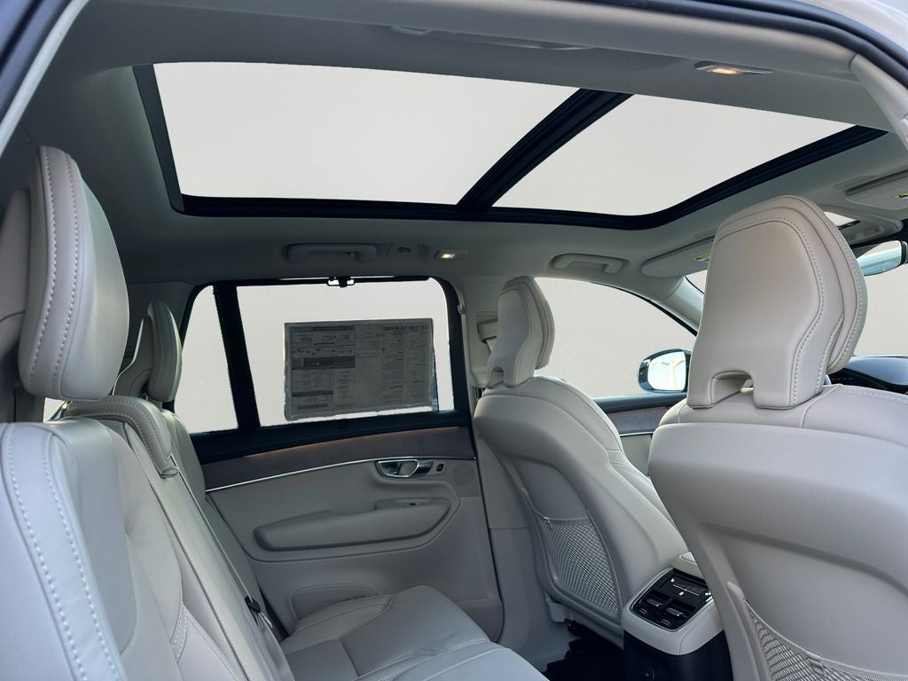 2026 Volvo XC90 Plug-In Hybrid T8 Ultra