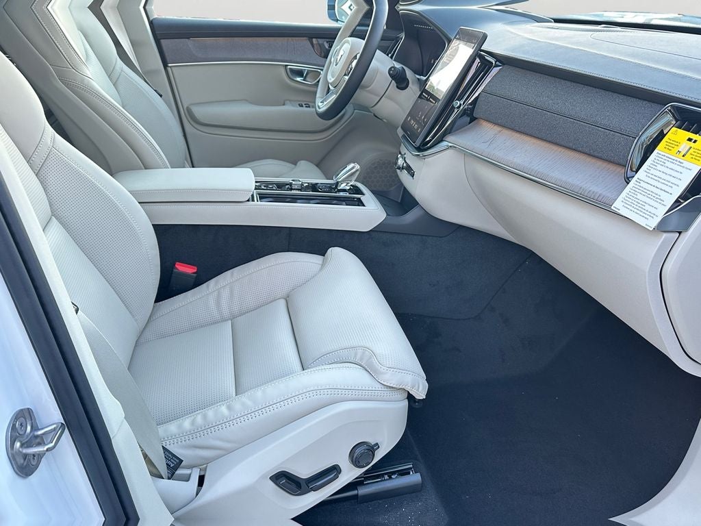 2026 Volvo XC90 Plug-In Hybrid T8 Ultra