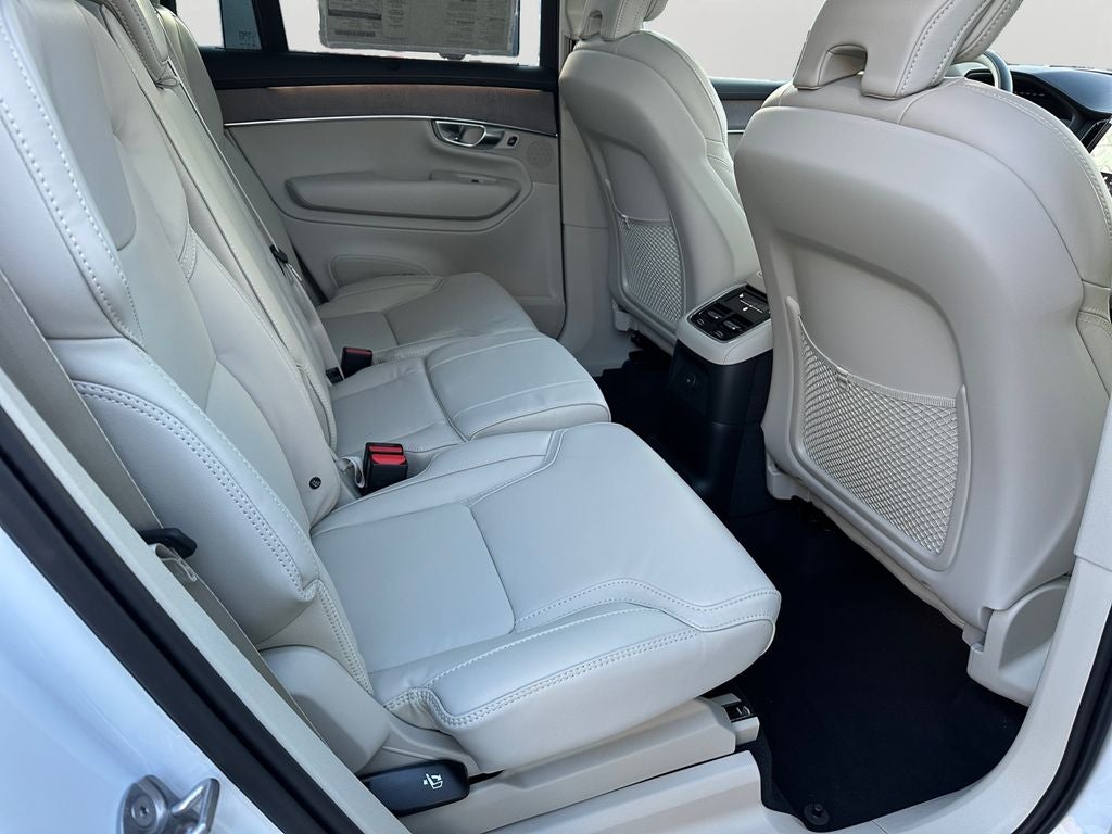 2026 Volvo XC90 Plug-In Hybrid T8 Ultra