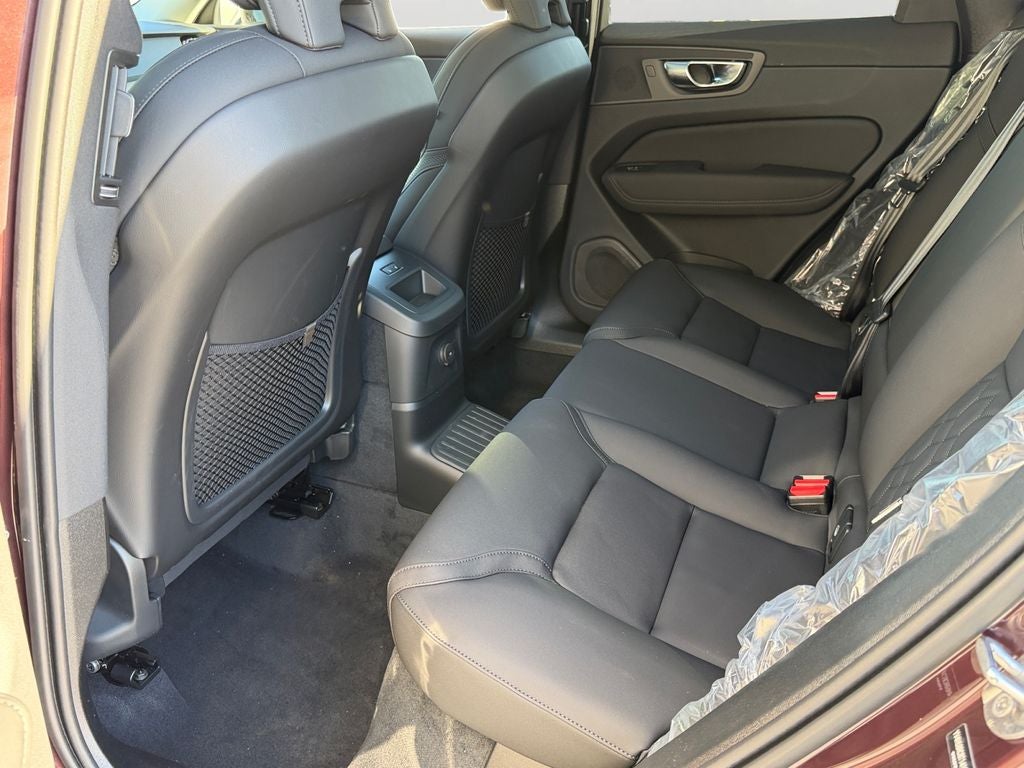 2026 Volvo XC60 Plug-In Hybrid T8 Plus