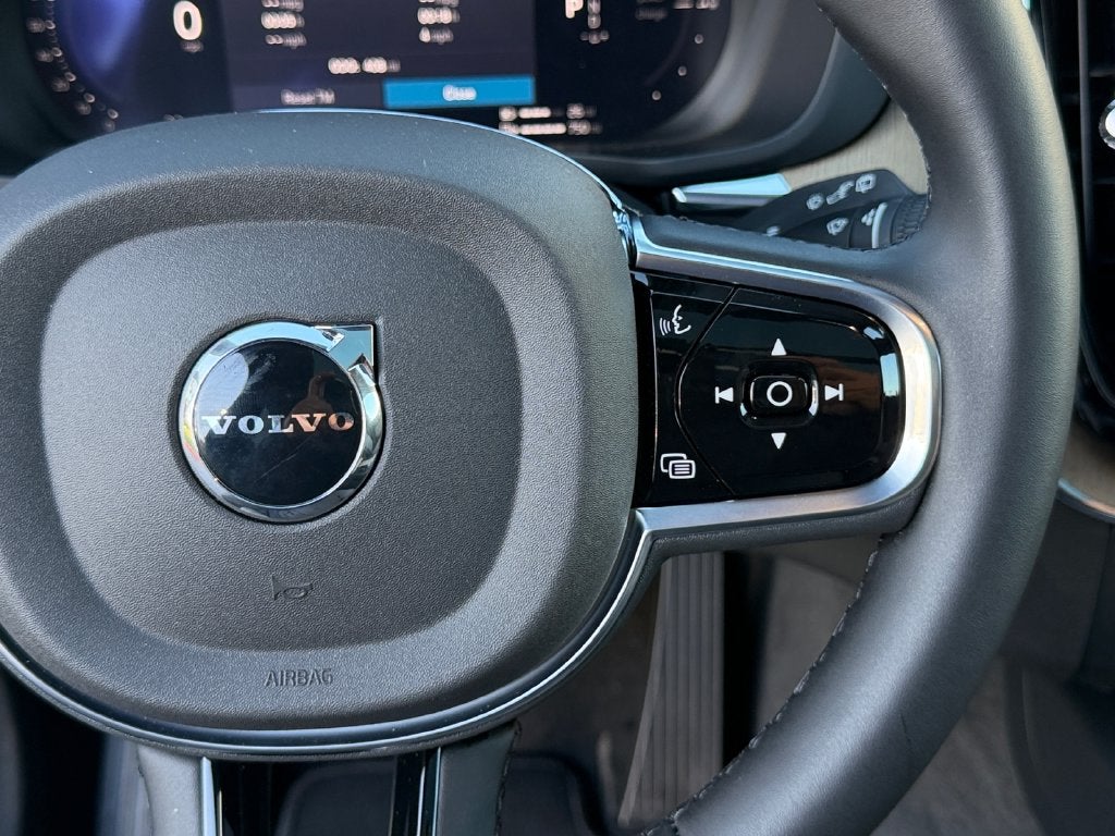 2026 Volvo XC60 Plug-In Hybrid T8 Plus
