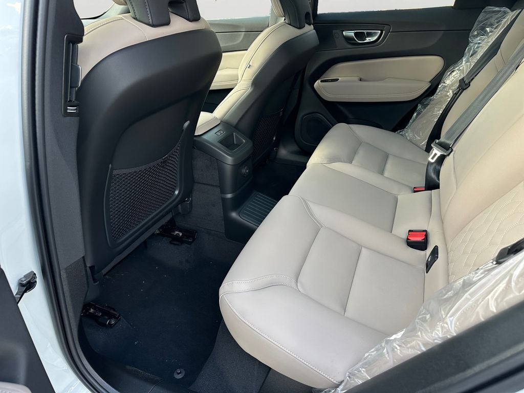 2026 Volvo XC60 Plug-In Hybrid T8 Plus
