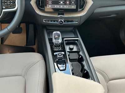 2026 Volvo XC60 Plug-In Hybrid T8 Plus