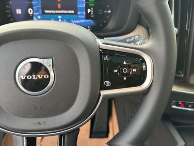 2026 Volvo XC60 Plug-In Hybrid T8 Plus