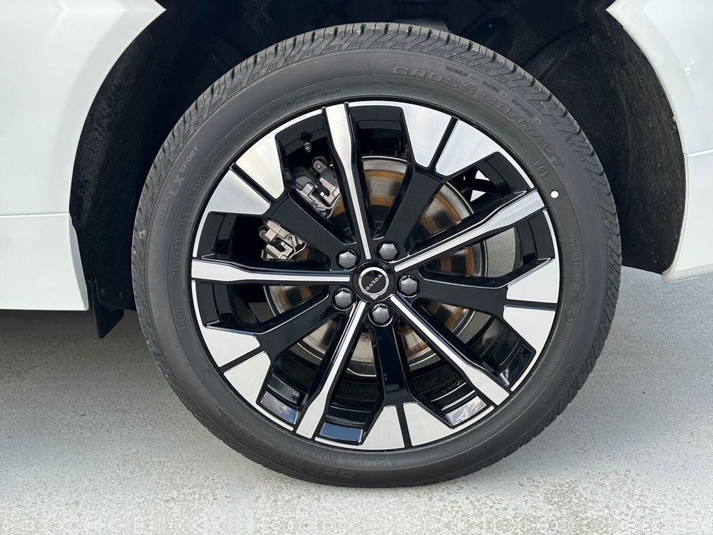2026 Volvo XC60 Plug-In Hybrid T8 Plus