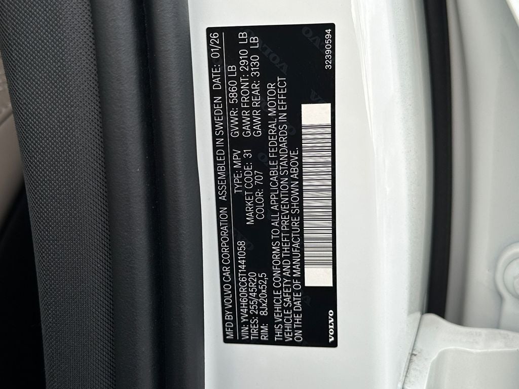 2026 Volvo XC60 Plug-In Hybrid T8 Plus