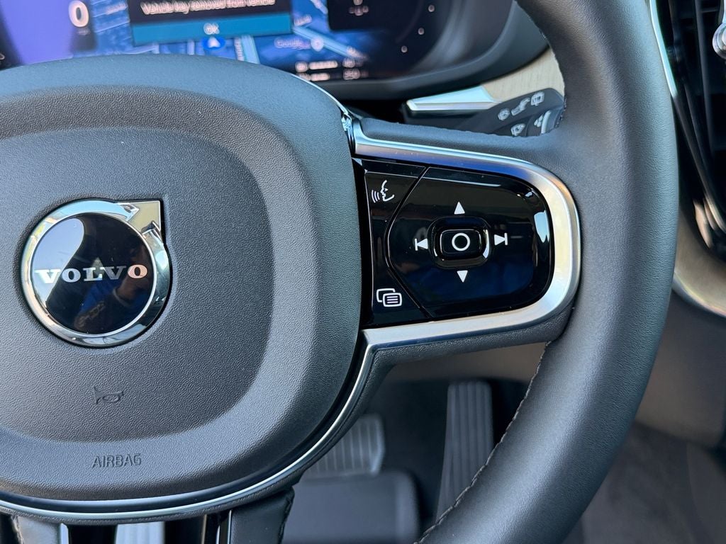 2026 Volvo XC60 Plug-In Hybrid T8 Plus