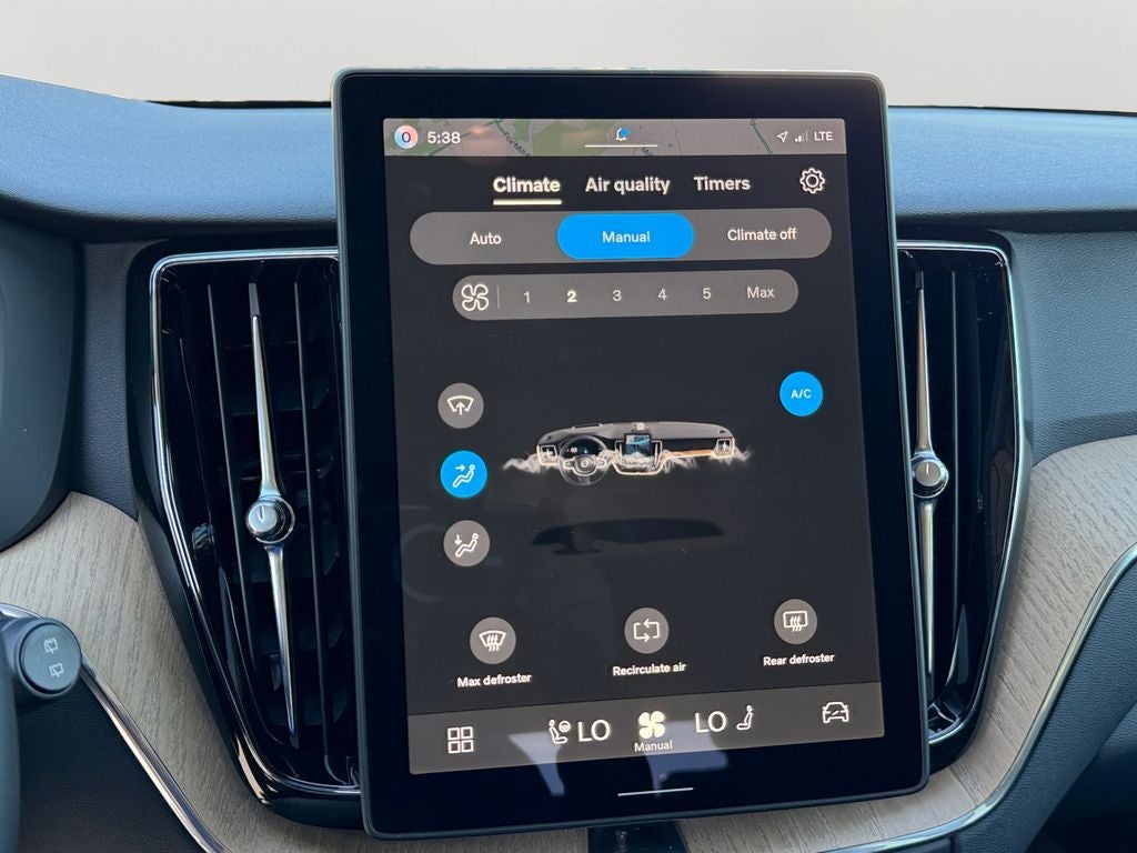 2026 Volvo XC60 Plug-In Hybrid T8 Plus