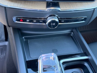 2026 Volvo XC60 Plug-In Hybrid T8 Plus