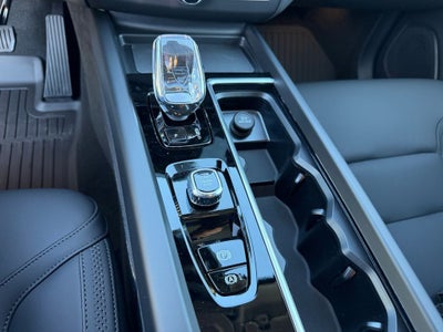 2026 Volvo XC60 Plug-In Hybrid T8 Plus