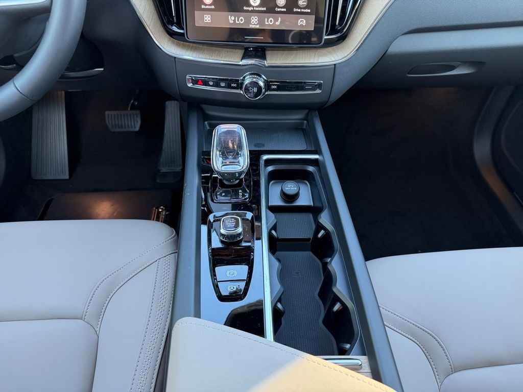 2026 Volvo XC60 Plug-In Hybrid T8 Plus