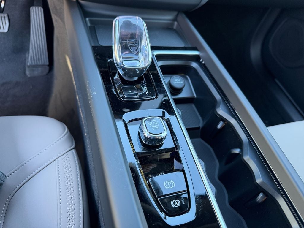 2026 Volvo XC60 Plug-In Hybrid T8 Plus