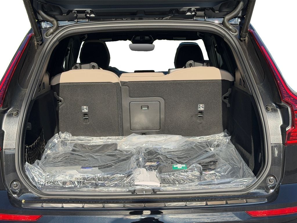 2026 Volvo XC60 Plug-In Hybrid T8 Plus