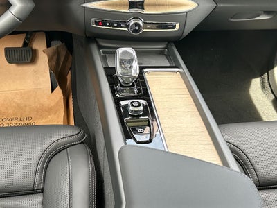 2026 Volvo XC60 Plug-In Hybrid T8 Ultra