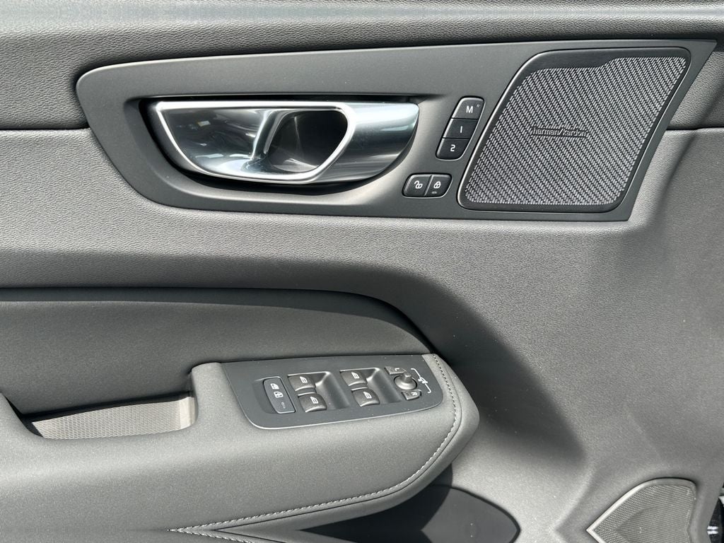 2026 Volvo XC60 Plug-In Hybrid T8 Ultra